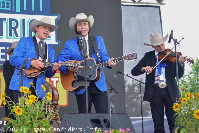 Cutter & Cash at the 2026 Industrial Strength Summer Fest - photo © Bill Warren