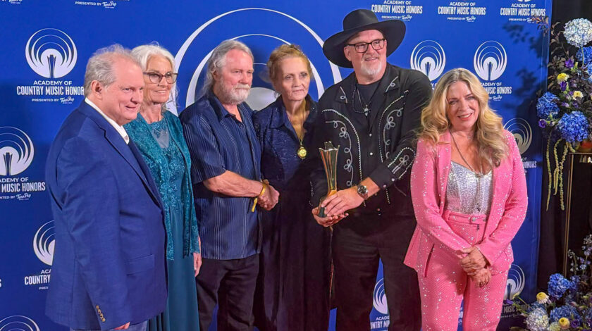 Carter Family receive ACM Poet Award
