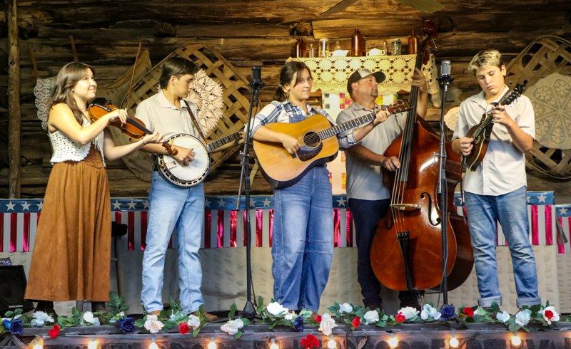 Dear MariBella & The Pigkickers at the 2026 Nunn Brothers Bluegrass Music Festival - photo © G. Nicholas Hancock