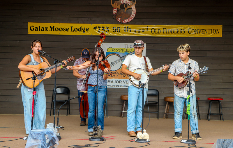 Dear MariBella & The Pigkickers at the 2026 Old Fiddlers’ Convention – photo © G. Nicholas Hancock