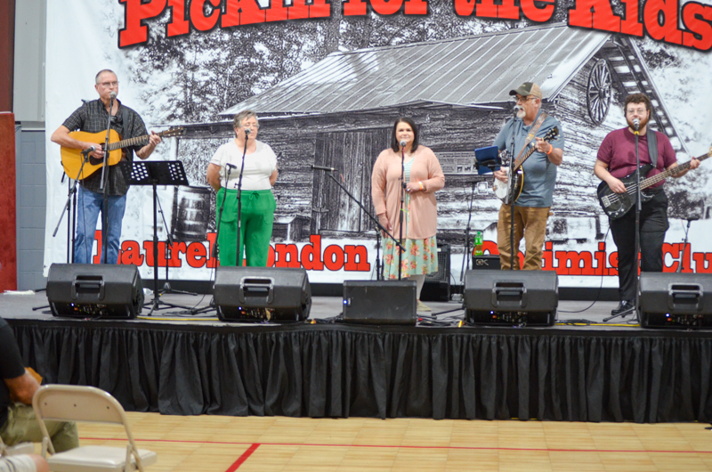 Fairway Drive at the 2026 Pickin' For The Kids Bluegrass Festival - photo © Roger Black