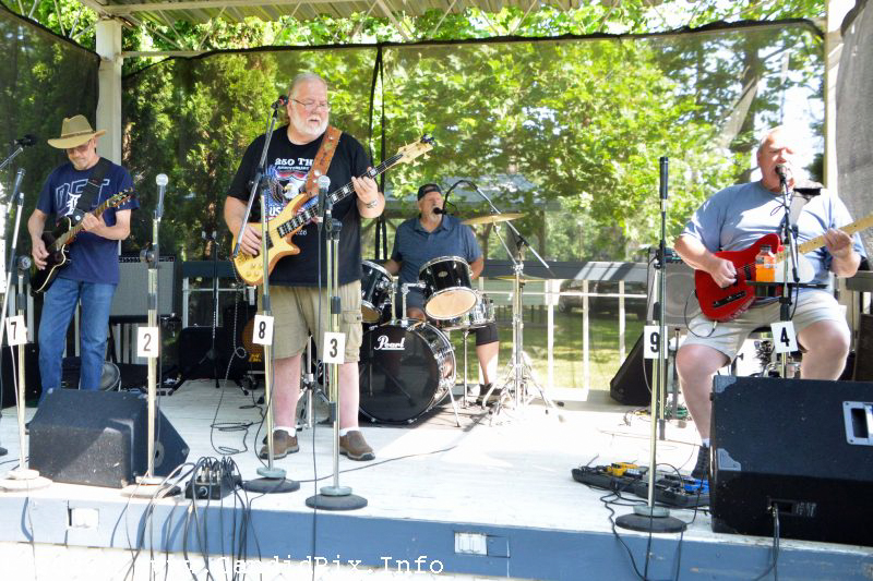 Southern Express at the 2026 Kentuckians of Michigan picnic - photo © Bill Warren