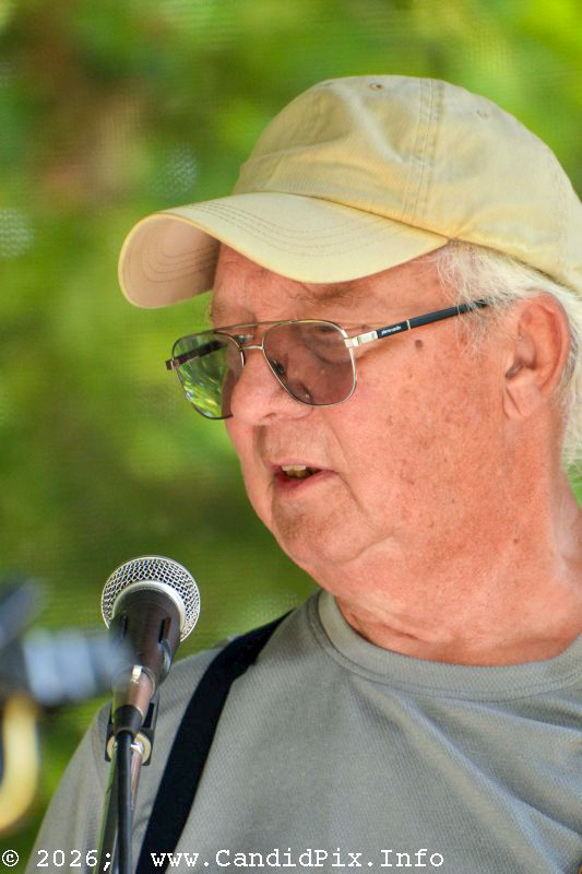 Burl Stevens with Toto Road at the 2026 Kentuckians of Michigan picnic - photo © Bill Warren