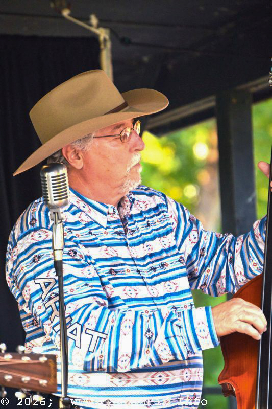 Alan Hicks with Garrett Newton & the Lovesick Drifters at Cherokee 2026 - photo © Bill Warren