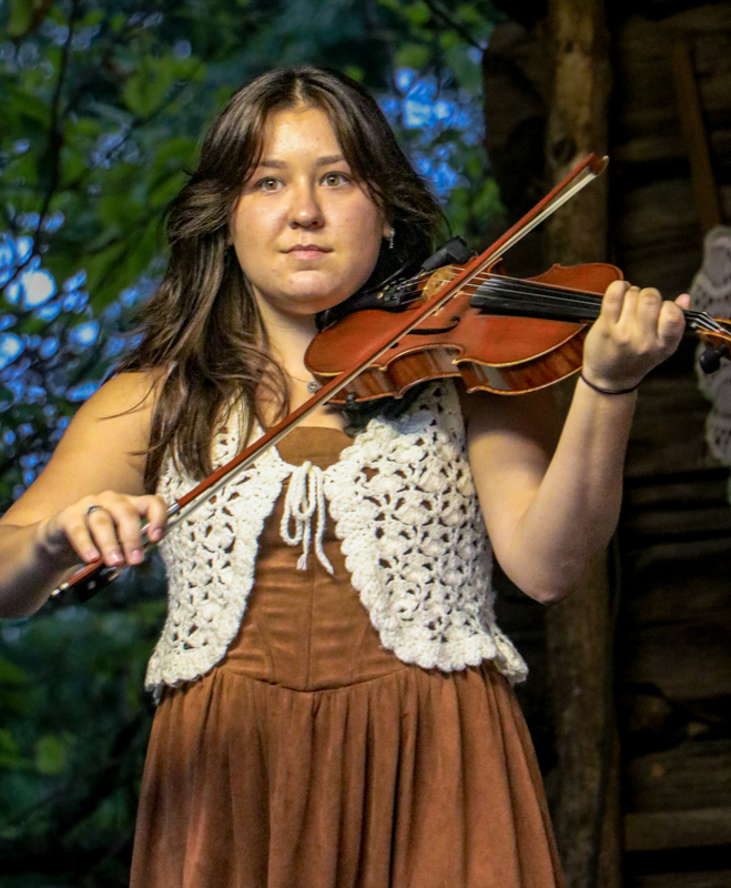 Isabella Trakimowicz with Dear MariBella & The Pigkickers at the 2026 Nunn Brothers Bluegrass Music Festival - photo © G. Nicholas Hancock