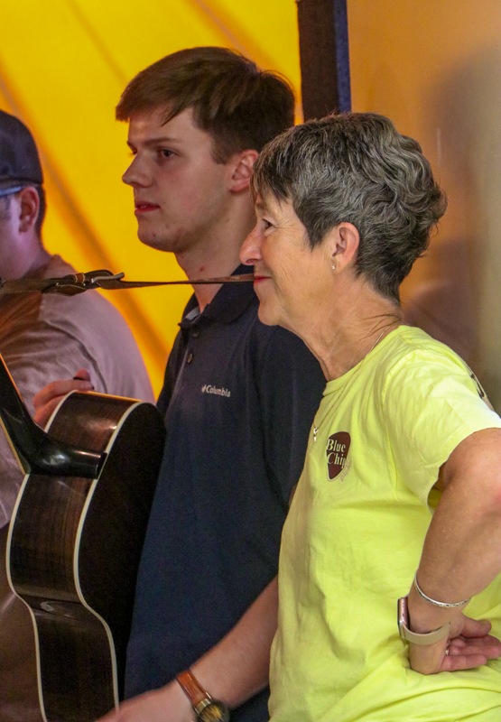 Jacob Sheffield and Elizabeth Greeson at the 2026 Old Fiddlers’ Convention – photo © G. Nicholas Hancock