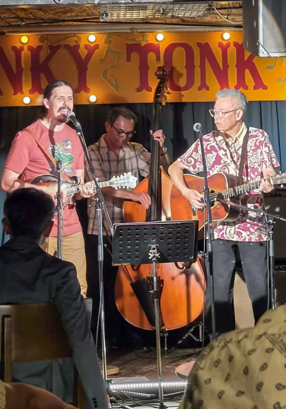 Christopher Henry,  Yuji Ishihira, and Kaz Inaba at Honky Tonk in Kyoto (6/28/26) - photo courtesy of Kaz Inaba