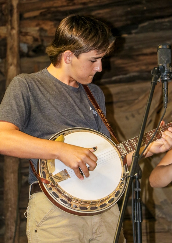 Pete Trakimowicz with Dear MariBella & The Pigkickers at the 2026 Nunn Brothers Bluegrass Music Festival - photo © G. Nicholas Hancock