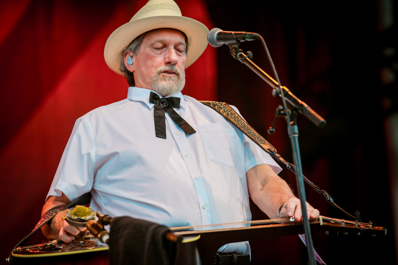 Jerry Douglas with The Earls of Leicester at the 2026 Earl Scruggs Music Festival - photo © Bryce LaFoon