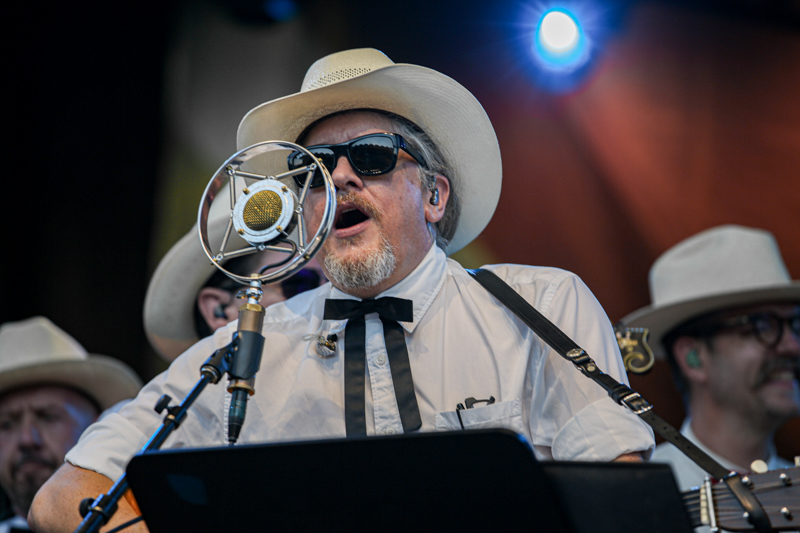 Shawn Camp with The Earls of Leicester at the 2026 Earl Scruggs Music Festival - photo © Bryce LaFoon