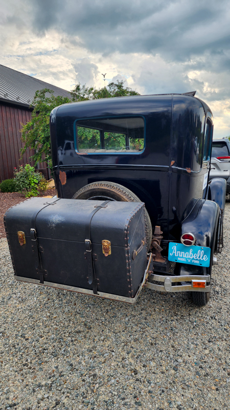 Antique car at Allen Mills' Celebration of Life (9/20/26) - photo © Sandy Hatley
