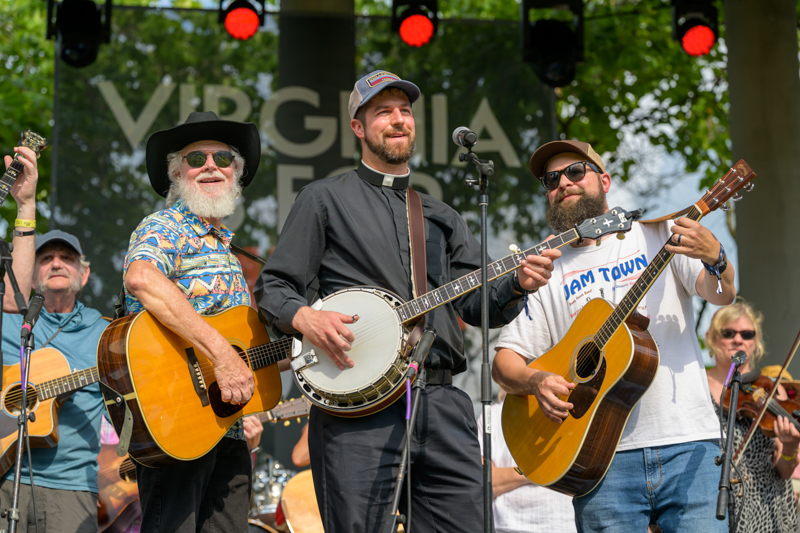 Jamestown Jam Camp at the 2026 Bristol Rhythm & Roots Reunion - photo © Earl Neikirk