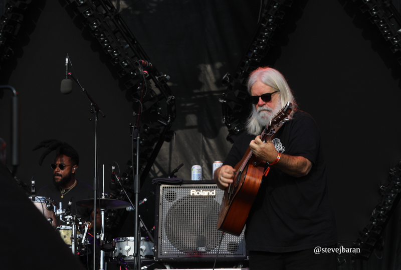 Vince Herman with Leftover Salmon at the Ionia Freak Fair - photo © Steve Baran