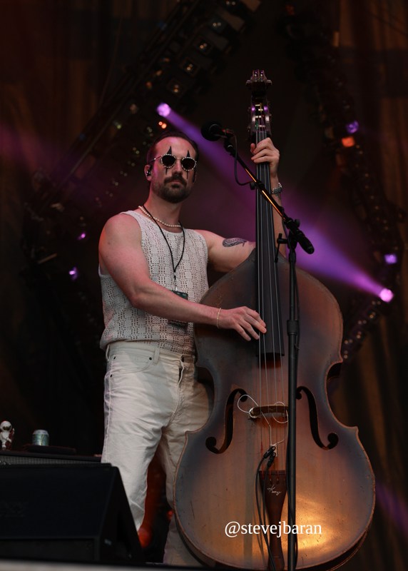 Royal Masat with Billy Strings at the Ionia Freak Fair - photo © Steve Baran