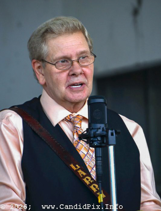 Larry Efaw with The Bluegrass Mountaineers at the debut Remington Ryde Reunion Bluegrass Festival - photo © Bill Warren