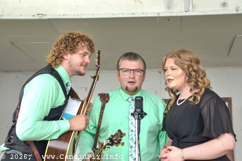 Larry Efaw & The Bluegrass Mountaineers at the debut Remington Ryde Reunion Bluegrass Festival - photo © Bill Warren