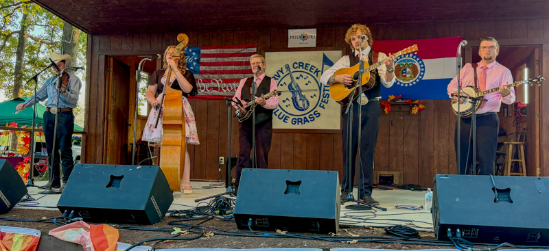 Larry Efaw & The Bluegrass Mountaineers at the 2026 Starvy Creek Fall Bluegrass Festival - photo © Charlie Herbst