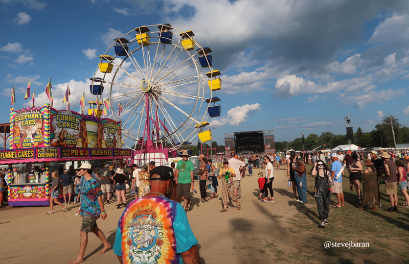 Ionia Freak Fair - photo © Steve Baran