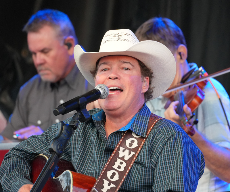 Clay Walker at the 2026 Canton Labor Day Celebration - photo © Jeff Lahr