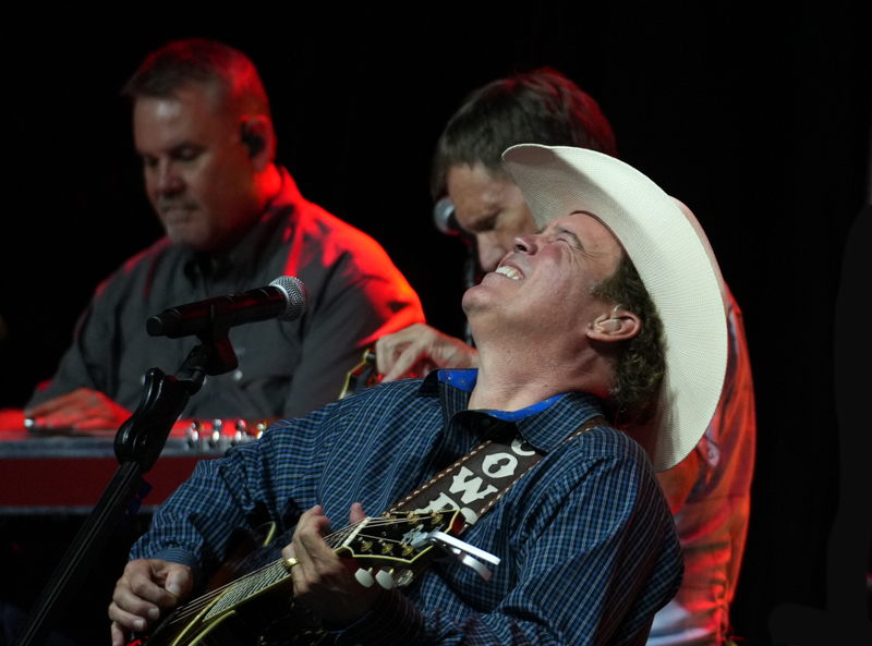 Clay Walker at the 2026 Canton Labor Day Celebration - photo © Jeff Lahr