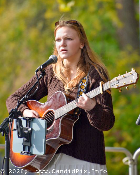 Julia Blanchard at the inaugural Fenton Bluegrass Festival (10/10/26) - photo © Bill Warren