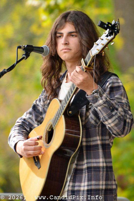 Ethan Stang at the inaugural Fenton Bluegrass Festival (10/10/26) - photo © Bill Warren