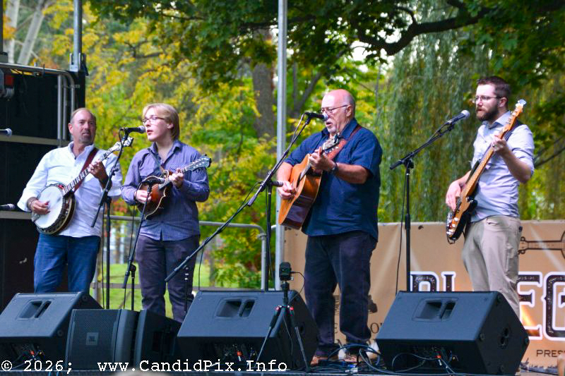 Michigan Bluegrass Band at the inaugural Fenton Bluegrass Festival (10/10/26) - photo © Bill Warren
