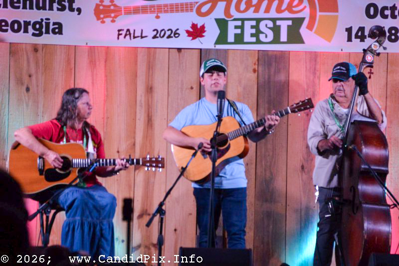Open stage on Thursday at the 2026 Headin' Home Fest - photo © Bill Warren