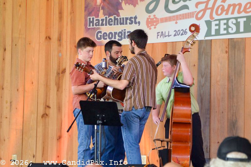 Strings of Green at the fall 2026 Headin' Home Fest - photo © Bill Warren