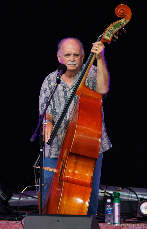 Wayne Taylor with Blue Highway at Pickin' in the Pines '26 - photo © Dave Hollender